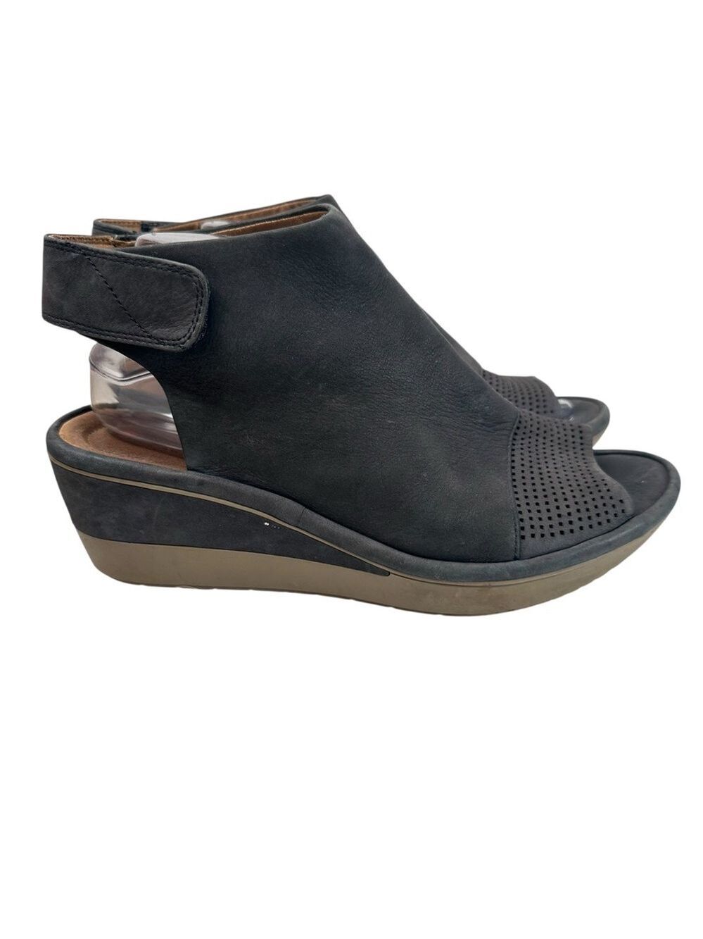 Clarks Unstructured Wynnmere Abie Grey Wedge Sandals Size 10 Cushioned Shoes